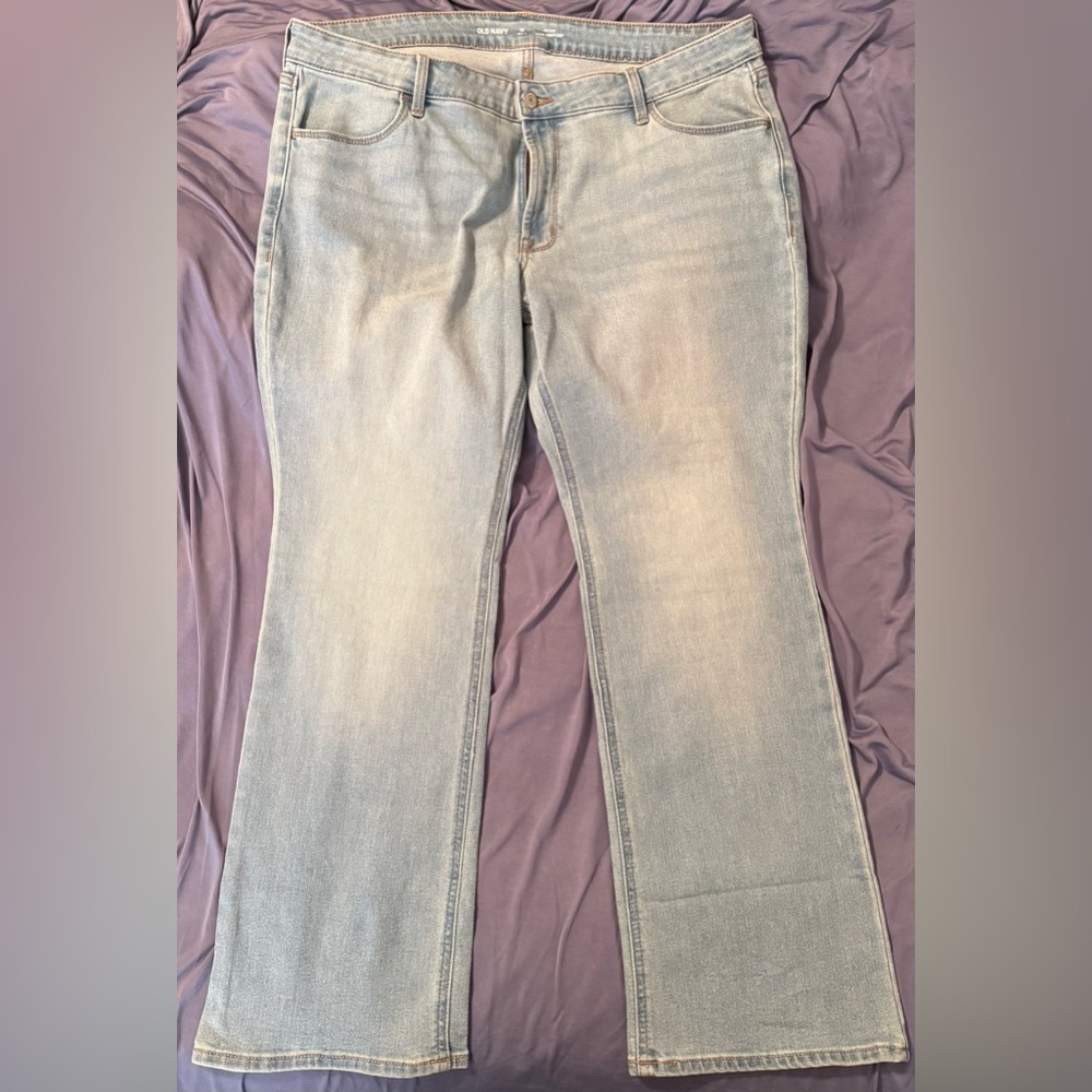 Brand New Old Navy Women's Bootcut Leg Jeans in Light Blue